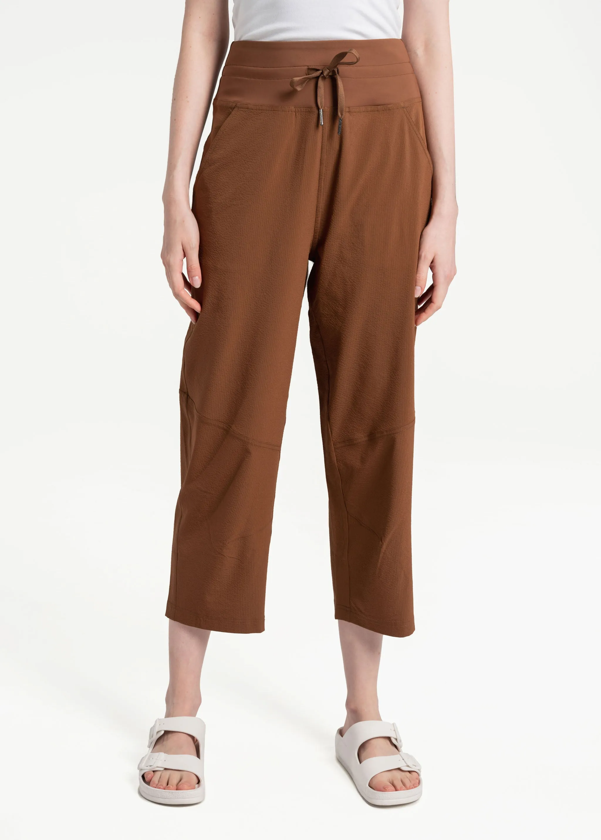 Momentum Cropped Pants