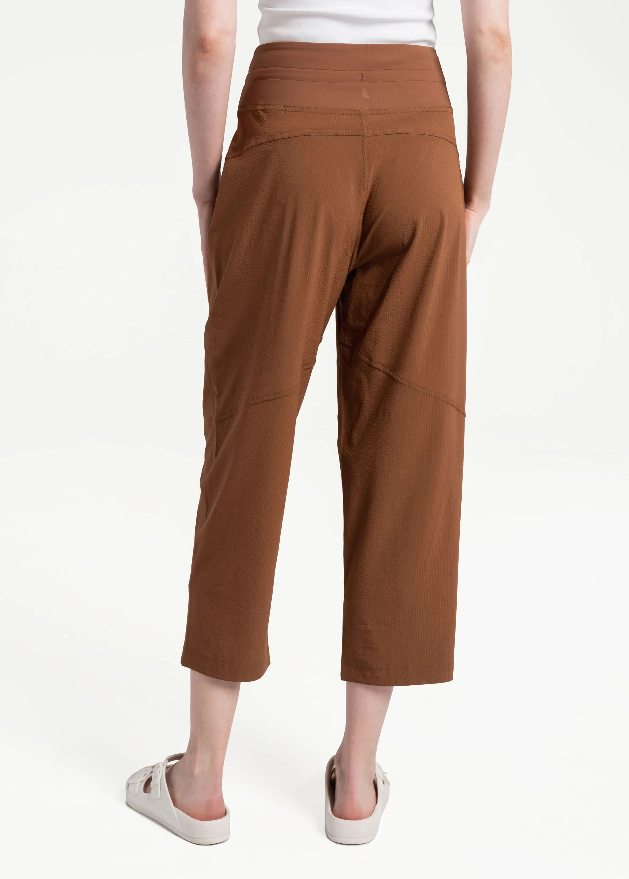 Momentum Cropped Pants