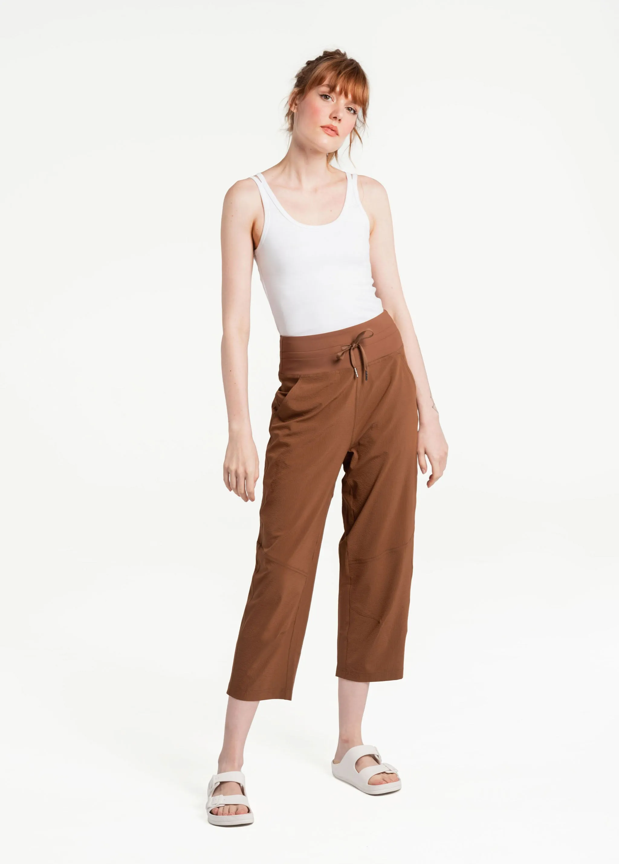 Momentum Cropped Pants