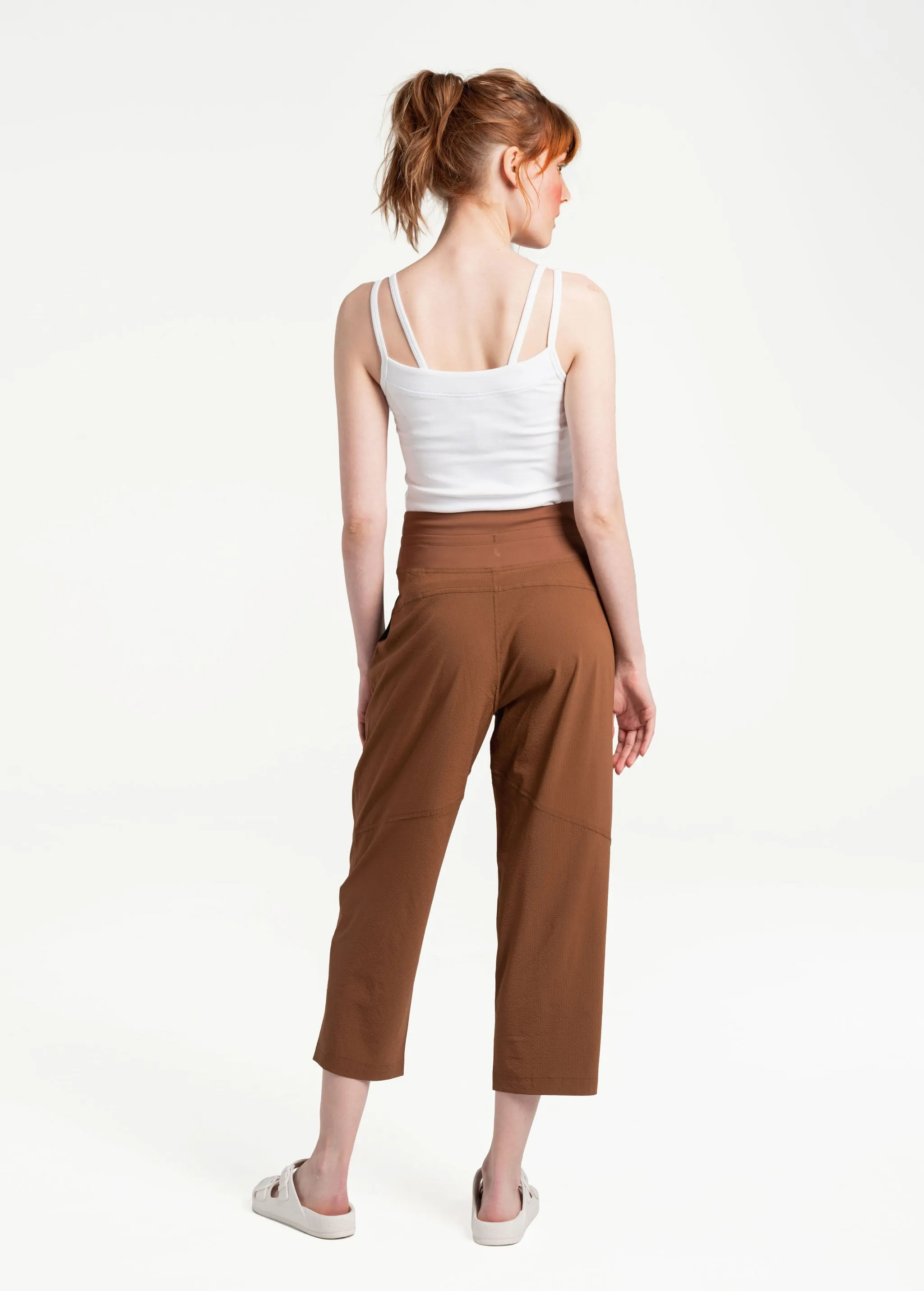 Momentum Cropped Pants