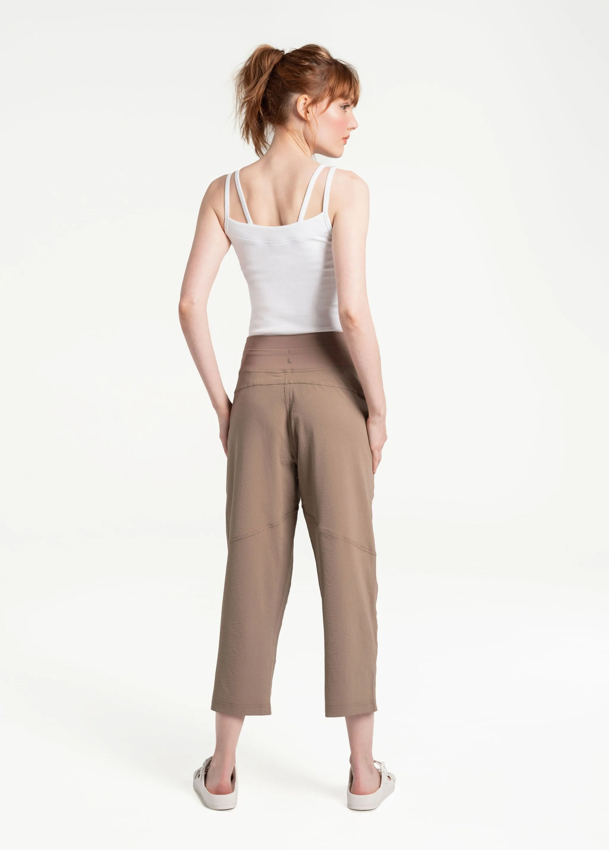 Momentum Cropped Pants