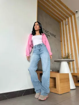 Straight Leg - Light Iced Blue Wash Jeans.