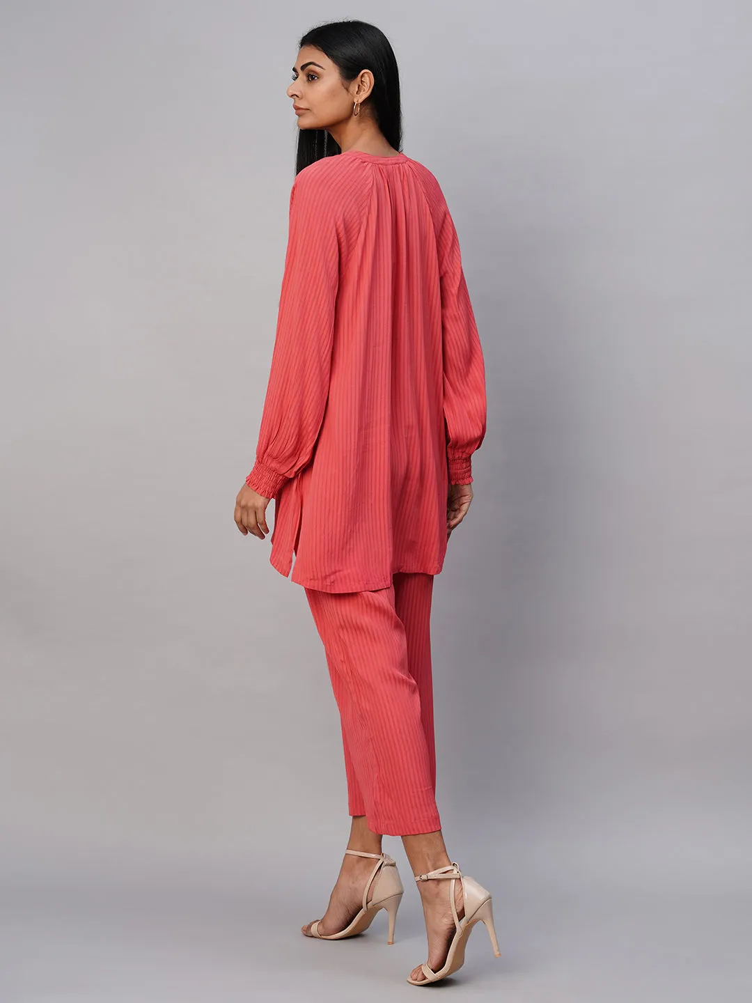 Viscose Crepe Dobby Longline Raglan Kurta & Cropped Peg Leg Pant Set